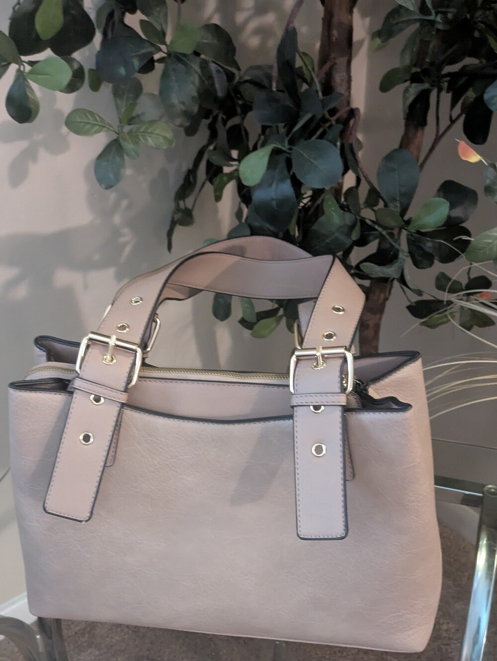 🔥FINAL🔥EUC!! Women's Structured Tote Handbag - Light Taupe - Picture 4 of 6